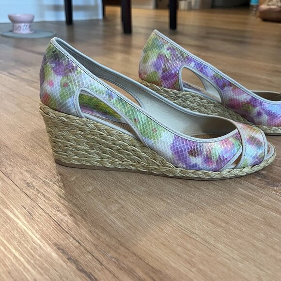 Donald J Pliner Coraa Floral Sandals Size - 11 M - Picture 3 of 9